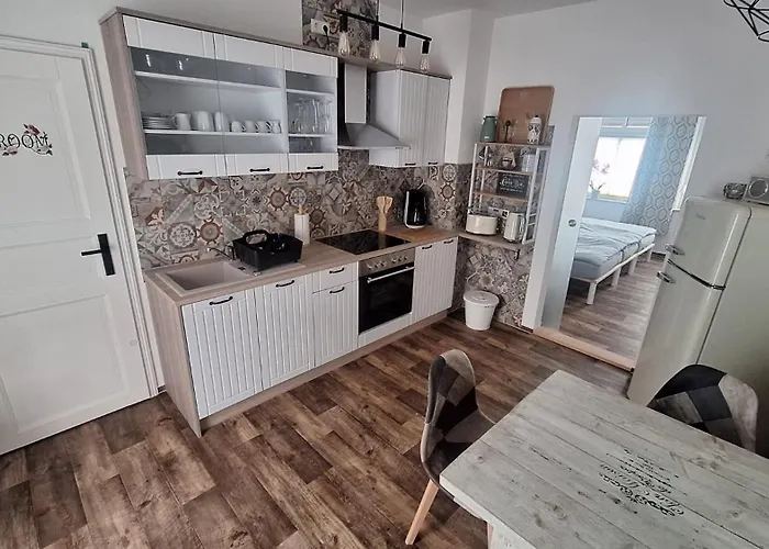 Pauls Hexenhaus Wohnung Teufel Mit Familienbett